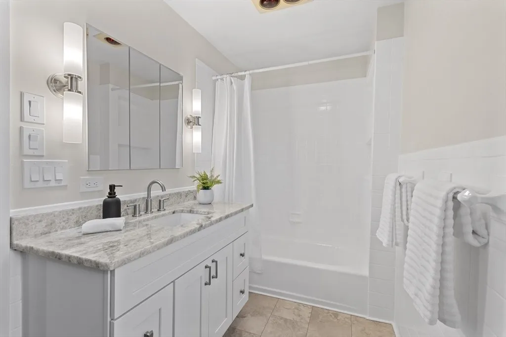 Pleasant St, Paxton, MA 01612 (15)